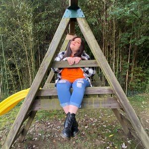 Meet your Posher, Jade